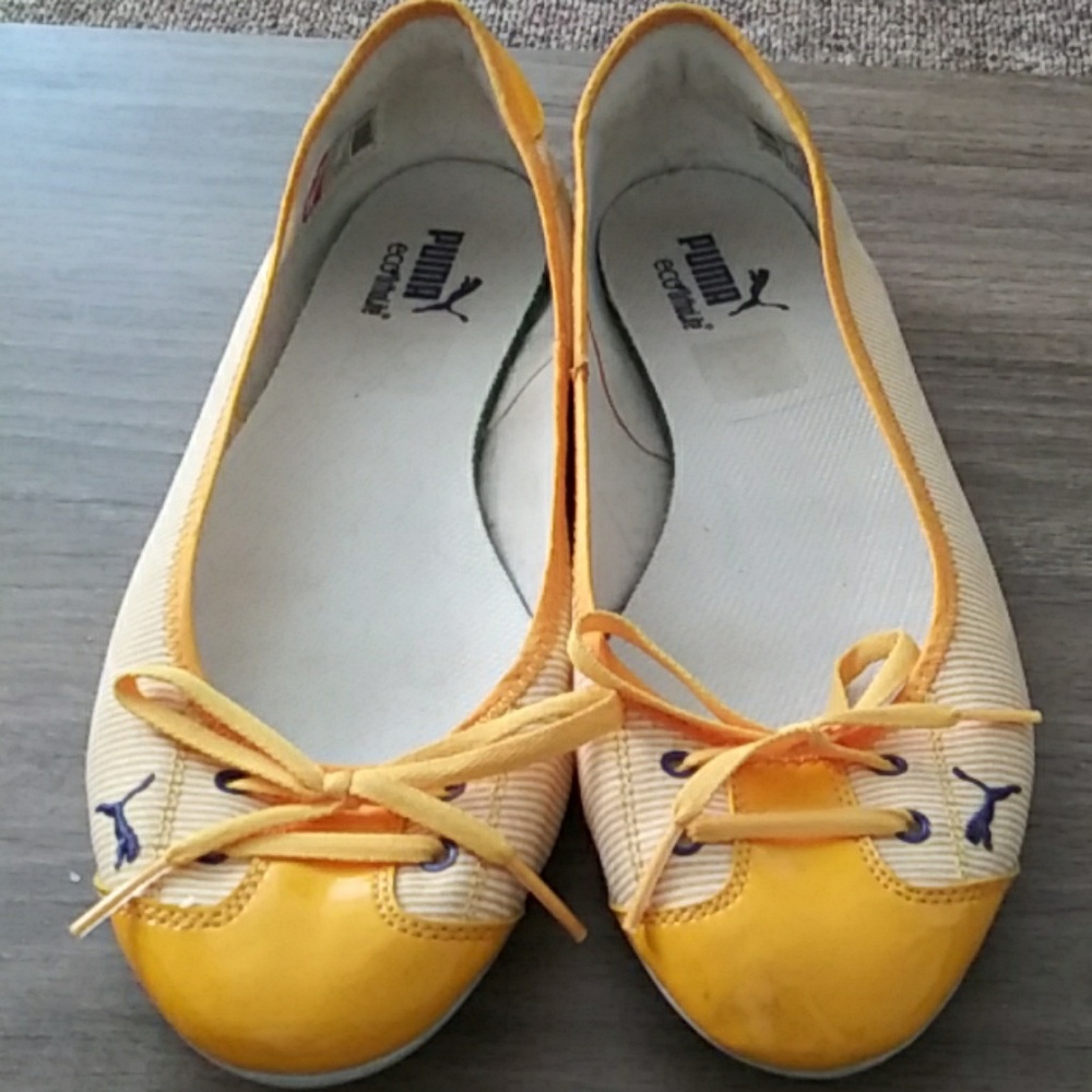 Yellow slip on Pumas